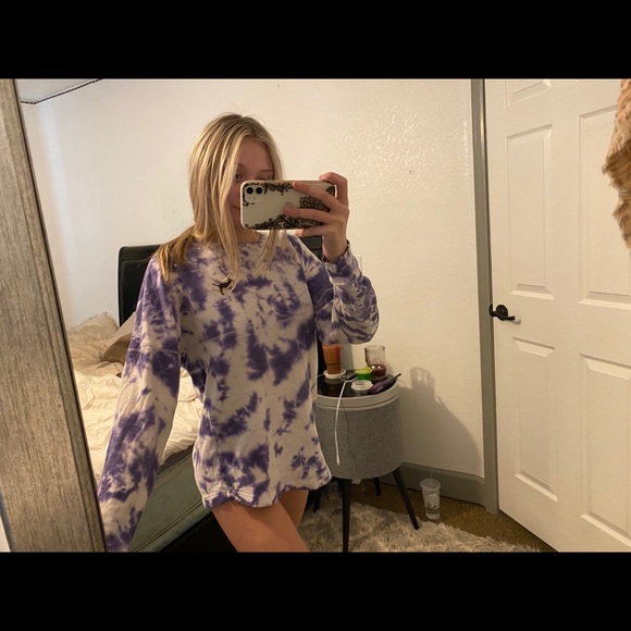 crewneck sweater - Picture 1 of 3